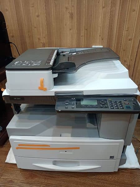 PHOTOCOPY MACHINE 6