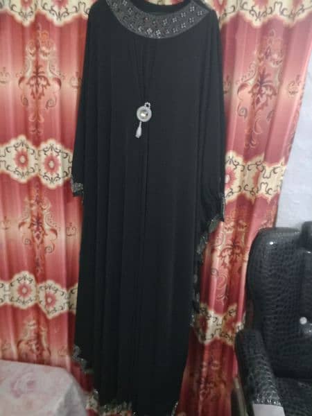 black coloured full size abaya 0