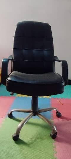 office revolving chair comfortable urgent sale