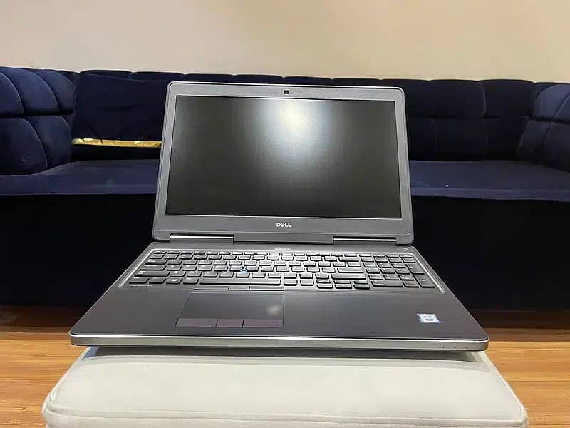 Dell Precision 7510 Intel Core i7-6th Gen Quad Core 8 MB Cashe Ram 16 1