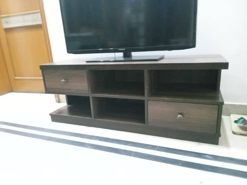 TV console 0