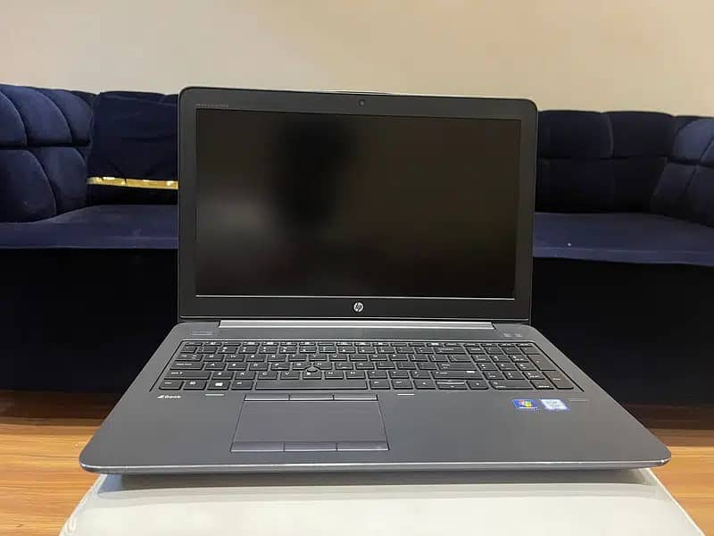 Hp Zbook 15 G3 Intel Core i7-6th Gen Quad Core 8 MB Cashe - Ram 16 GB 3