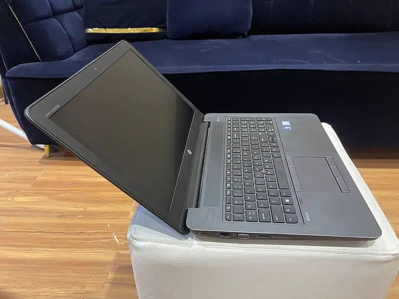 Hp Zbook 15 G3 Intel Core i7-6th Gen Quad Core 8 MB Cashe - Ram 16 GB 4