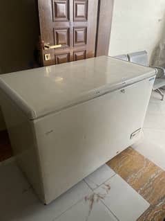 haier freezer,model HDF-405SD,weight 58 kg