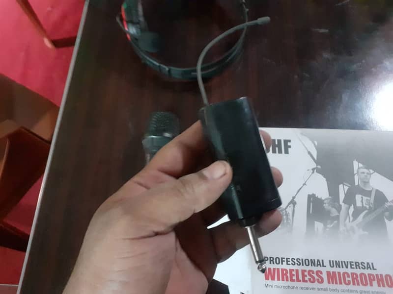 Microphone Interview Wireless UHF Pakistan 5