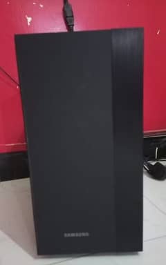 Samsung Sound Bar HW-H450 with sub woofer