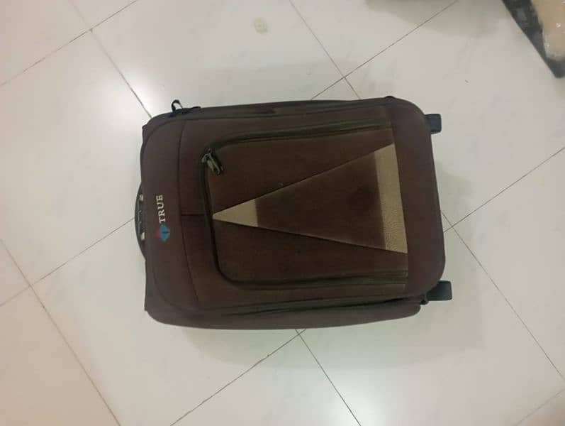 suitcase trolly bag shoulder bag 0