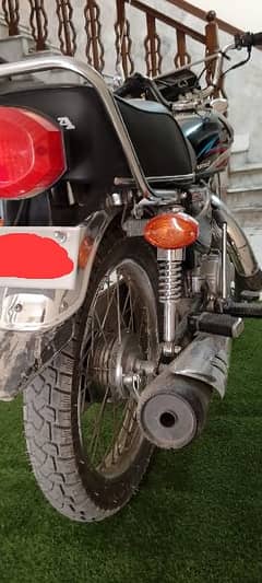 Honda 125 (genuine parts)