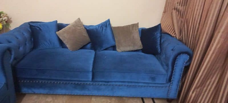 5 seater sofa set with tea trolly 4