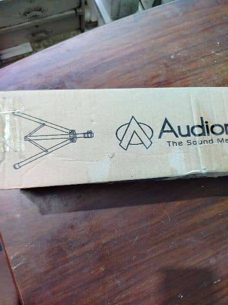 Audionic Speaker Stand 1