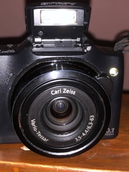 Sony cyber shot digital camera 10.1mp dsc h20 4