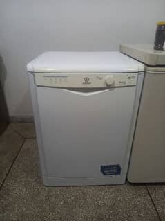 Indesit Dishwasher