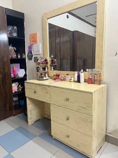 Brand new dressing table for sale