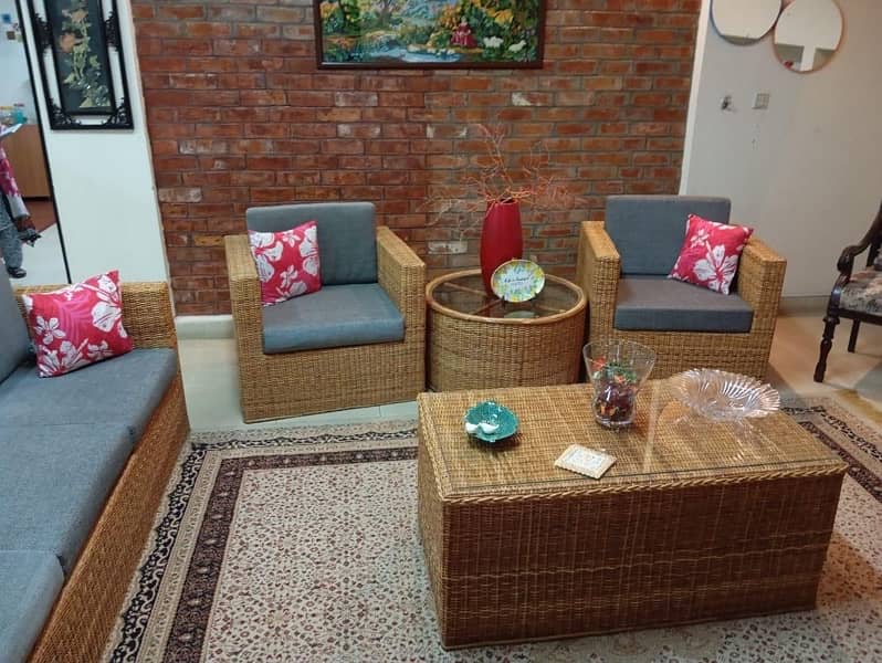 5 SEATER CANE SOFA SET WITH TWO TABLES FOR SALE. 4