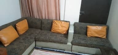 urgent sale 7 seater sofa set