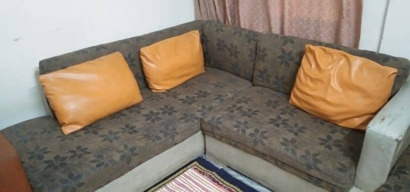 urgent sale 7 seater sofa set 3