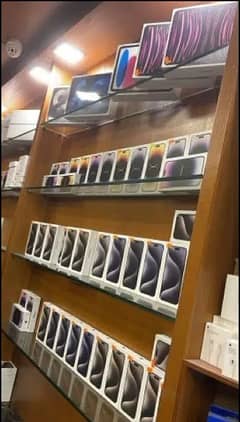 Iphone 15 Pro Max Box Pack CHA TRA LLA/ 15 Plus 14 JV 128GB 256GB