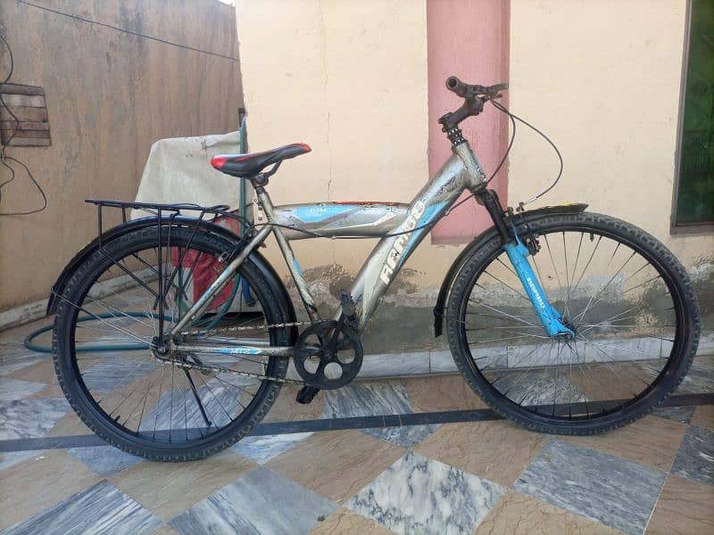 26 INCH CYCLE IMPOTED CYCLE IN VERY GOOD CONDITION RAMBO CYCLE 0