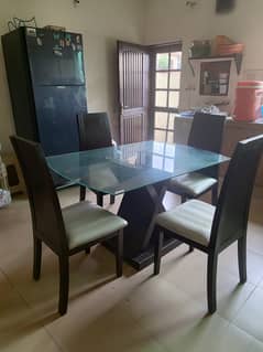 medium sized kitchen table