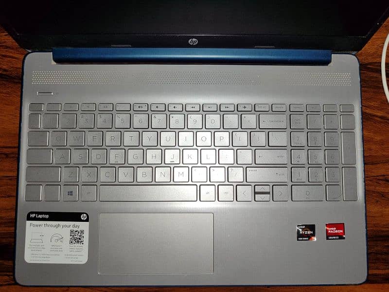 selling hp 15.6 15-ef2000 series laptop 3