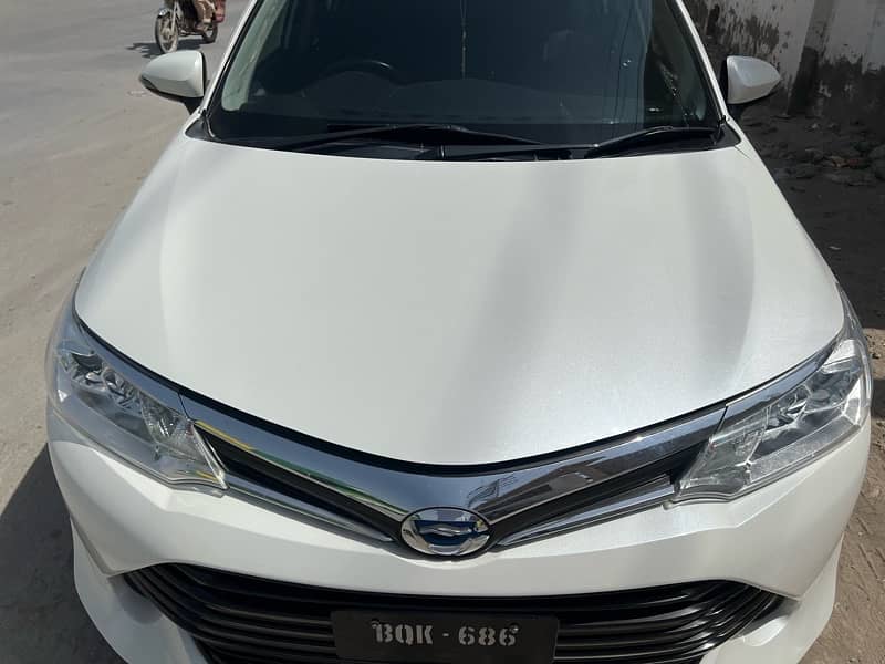 Toyota Corolla Axio G  2015/2019. pearl white . b2b. 4 grade . 4