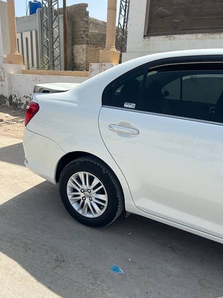 Toyota Corolla Axio G  2015/2019. pearl white . b2b. 4 grade . 13