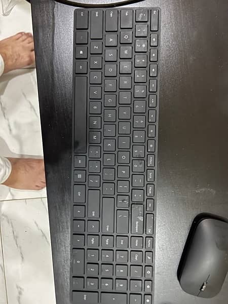 microsoft surface original bluetooth mouse and keyboard 2