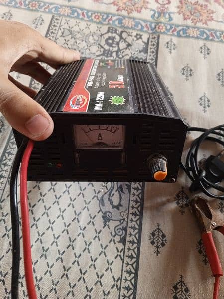 Osaka battery 12v DC fan & charger 1