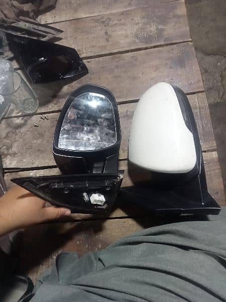 Hyundai Tucson Side mirrors available 2024 4