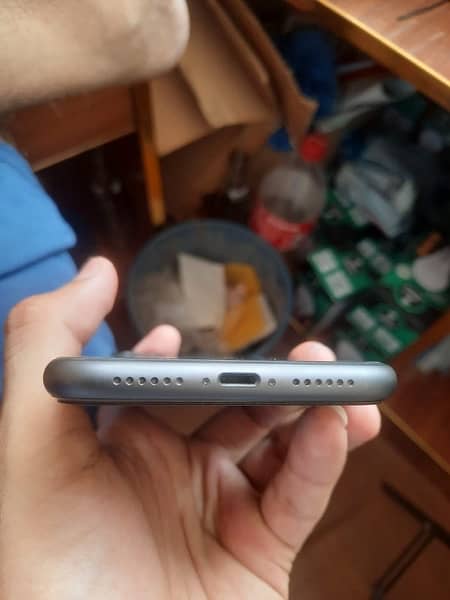 IPhone 11 JV 64GB 4