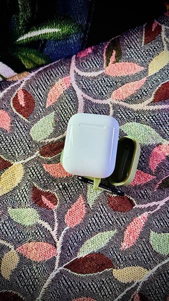 Apple airpods 2nd generation With full box 7