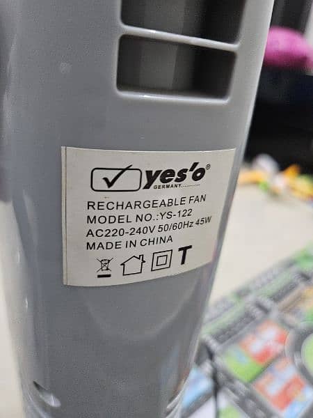 Yes'O Germany Rechargeable Fan 1