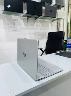 Hp 15 Core i3 11th generation/laptop for sale 0