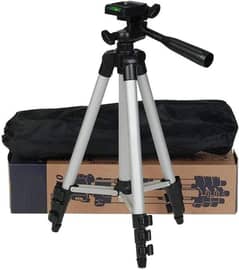 3.5 Feet Tripod Stand for Mobile Phones and Cameras with Mobile Phone