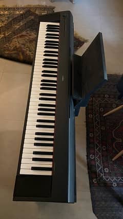 Piano YAMAHA Piaggero Np-31 76-Key  Keyboard Black (used)