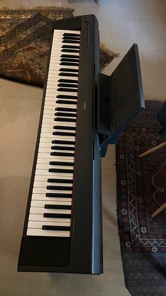 Piano YAMAHA Piaggero Np-31 76-Key  Keyboard Black (used) 0