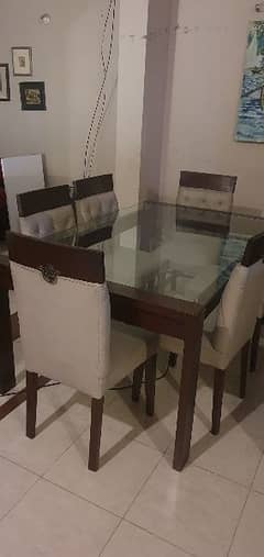 dinning table with 6 chairs