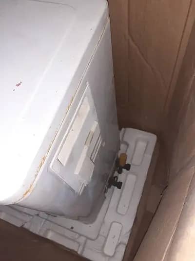 Haier ac (non inverter) 1.5 ton 2