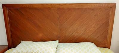 wooden bed almari n dressing table