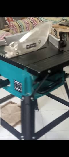 New imported table saw machine wood cutter slightly used