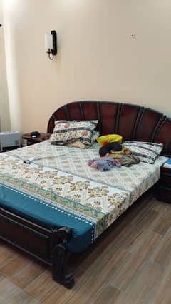 Wooden bed good condition