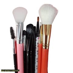 Makeup Brushes set pack of 9.