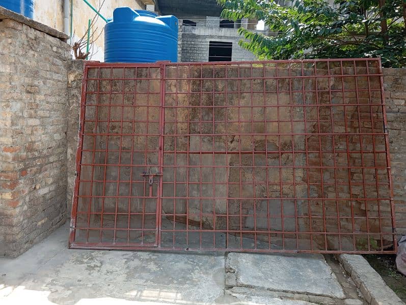 Iron Frame Gate 0