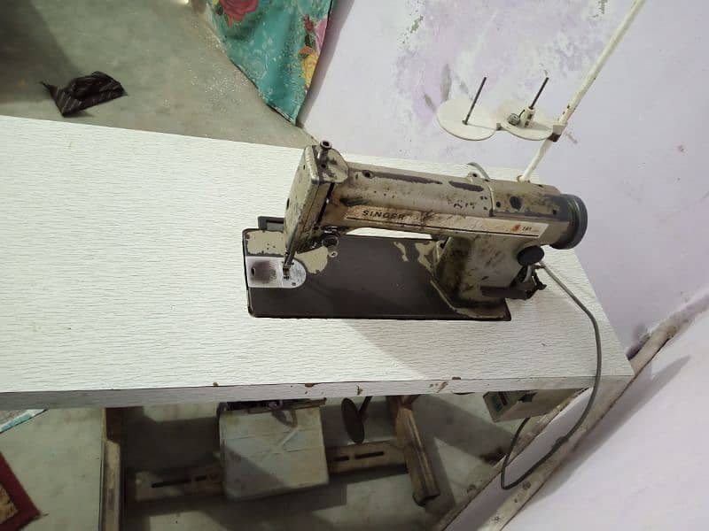 singer sewing machine 0