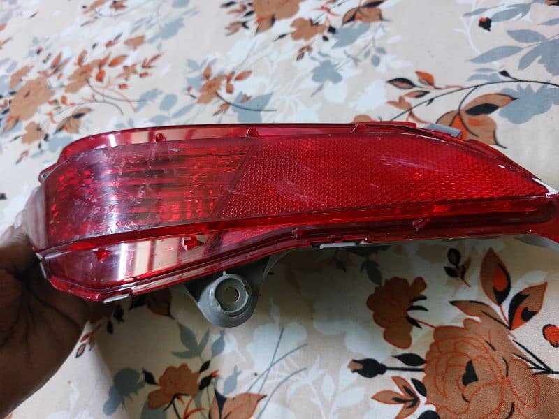 Toyota Yaris bumper reflector 0