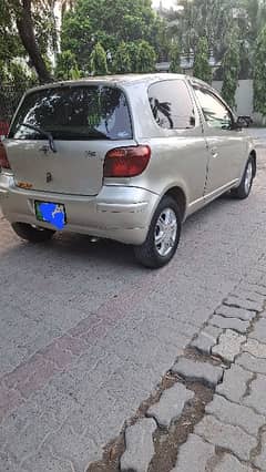 Toyota Vitz 2002