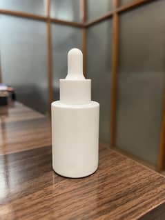 Fancy Imported Glass Serum Dropper Bottles At Wholesale 0333-0330557