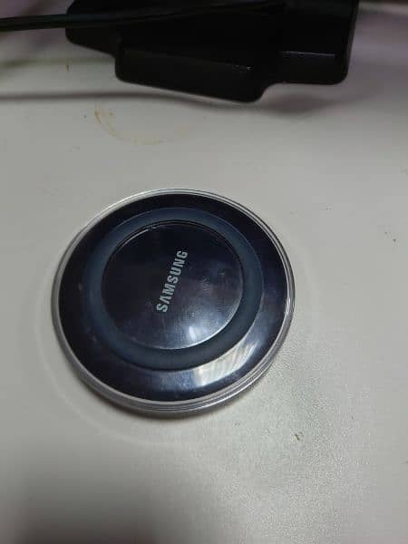 Samsung Orignal Wireless charger. 1