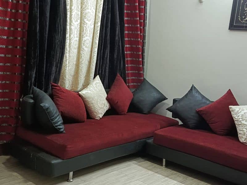 3 piece  Sofa set with Curtains 0