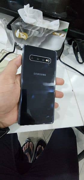 samsung S10 plus 2